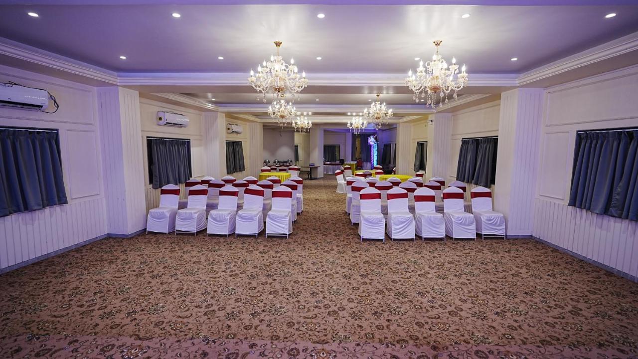 L P Regency, Pune Exterior foto