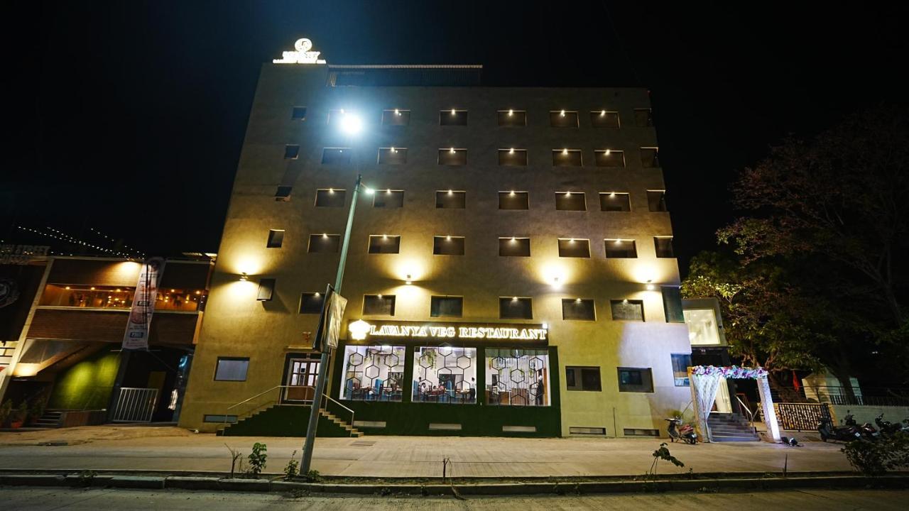 L P Regency, Pune Exterior foto