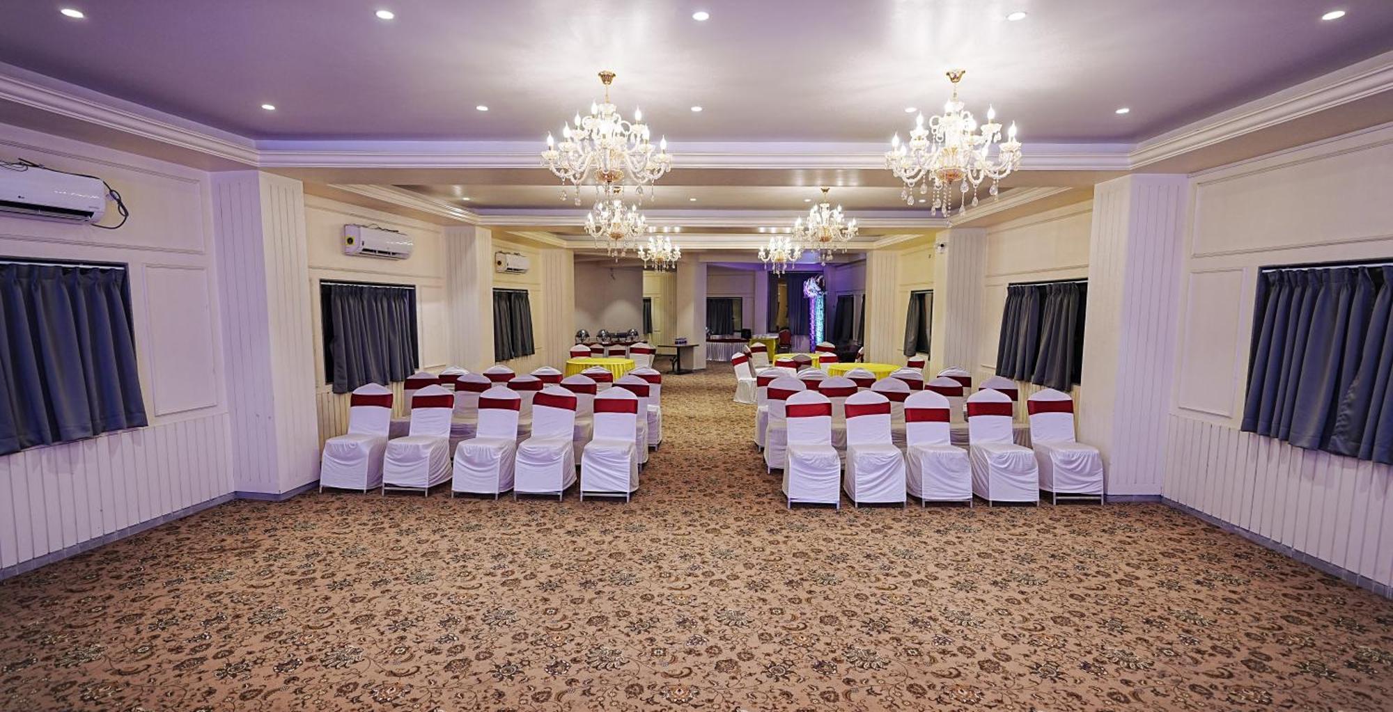 L P Regency, Pune Exterior foto